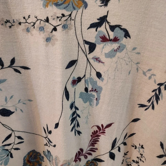 American Rag Cream Floral Short Sleeve Chiffon Overlay Shirt in Size 0X - Picture 7 of 12